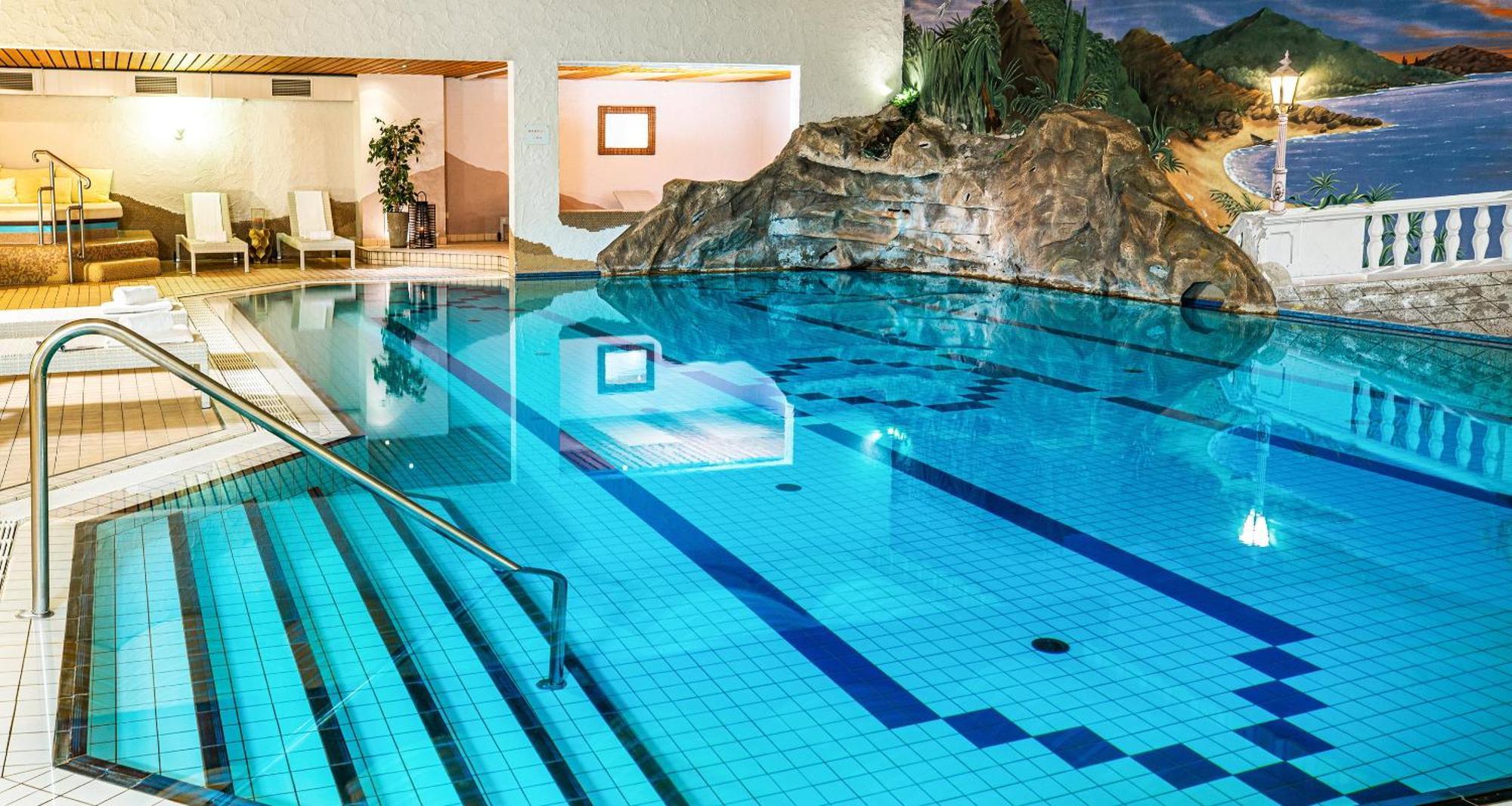 เบสต์ เวสเทิร์น วิคทอร์ เรซิเดนซ์-โฮเทล โรเดนโฮฟ Hotel ซาร์บรึคเคน ภายนอก รูปภาพ