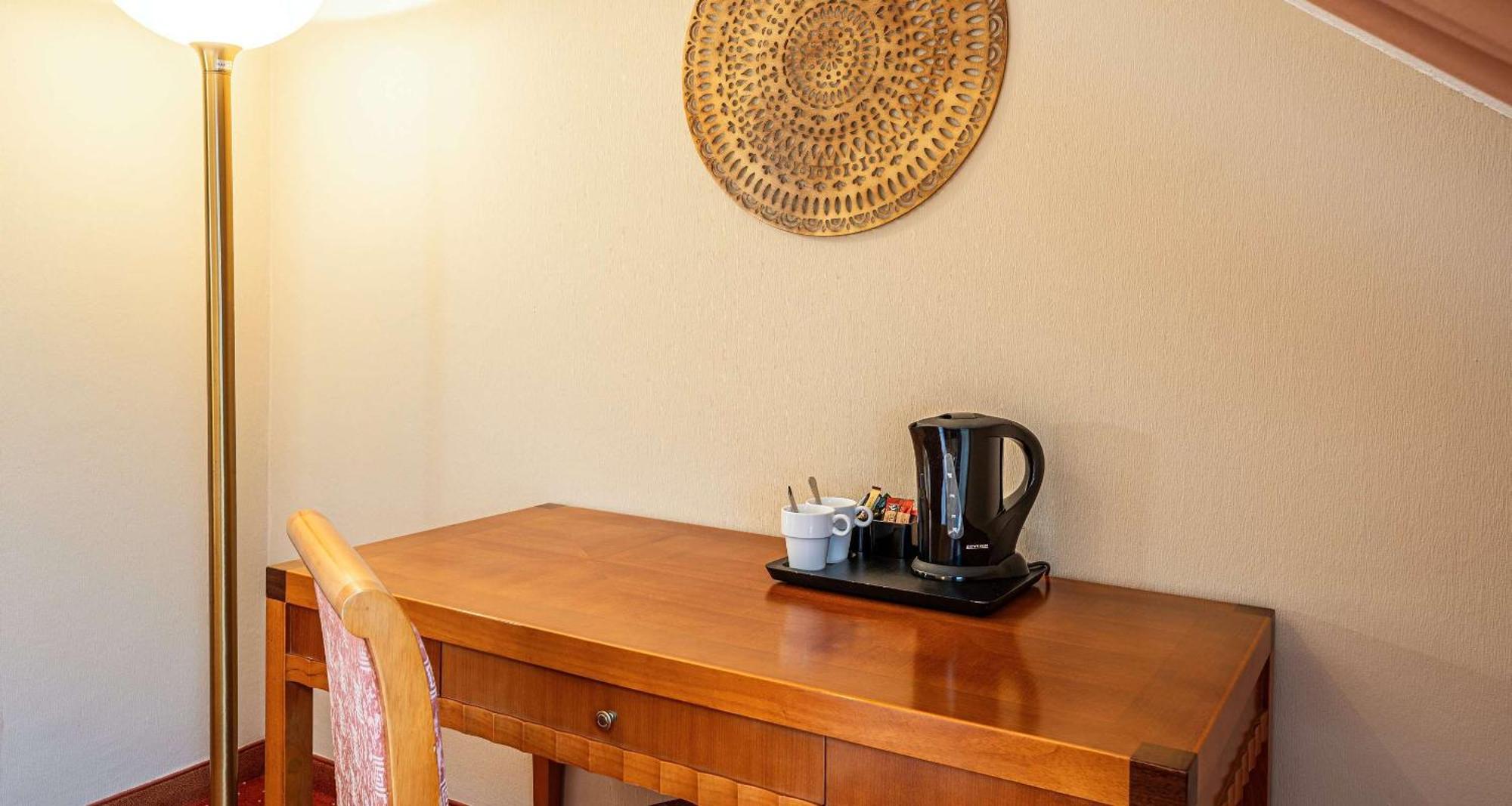 เบสต์ เวสเทิร์น วิคทอร์ เรซิเดนซ์-โฮเทล โรเดนโฮฟ Hotel ซาร์บรึคเคน ภายนอก รูปภาพ