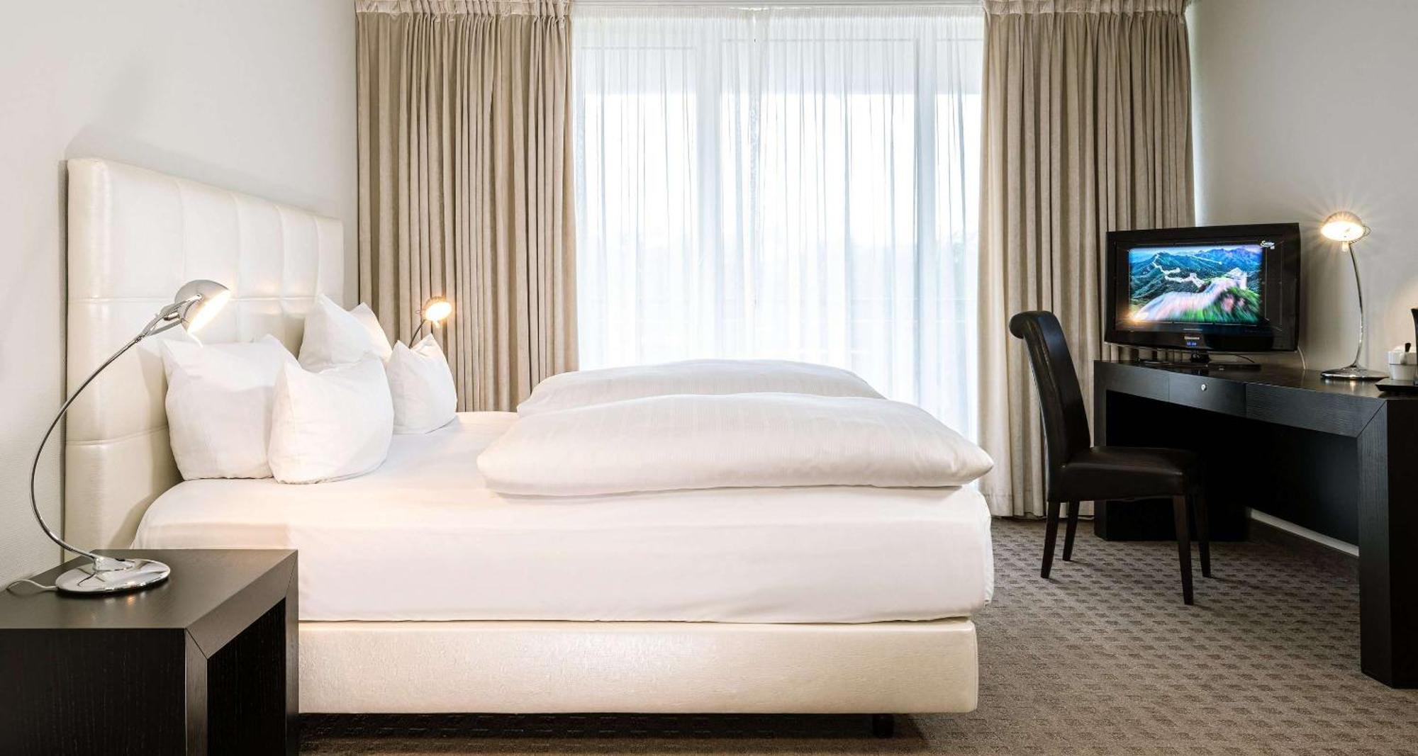 เบสต์ เวสเทิร์น วิคทอร์ เรซิเดนซ์-โฮเทล โรเดนโฮฟ Hotel ซาร์บรึคเคน ภายนอก รูปภาพ