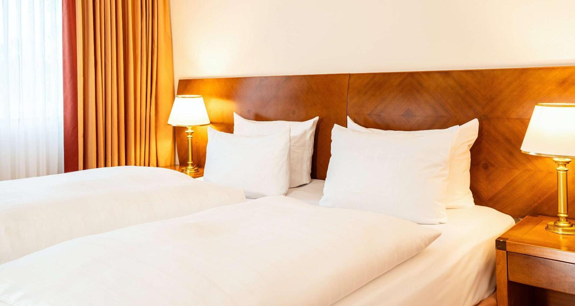 เบสต์ เวสเทิร์น วิคทอร์ เรซิเดนซ์-โฮเทล โรเดนโฮฟ Hotel ซาร์บรึคเคน ภายนอก รูปภาพ